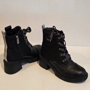 DKNY Girls Haley Block Heel Combat Military Black Boots Size 3 Chunky Heel